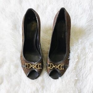 Etienne Aigner Brown Logo Print Peep Toe Heel 6.5